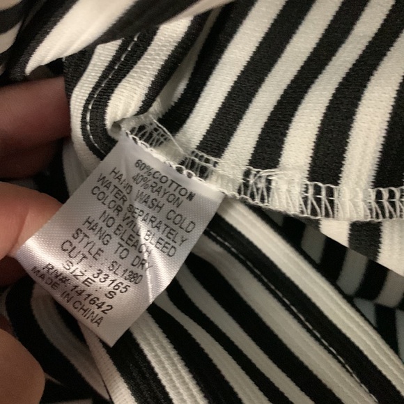 Lili collection skirt - Picture 3 of 3